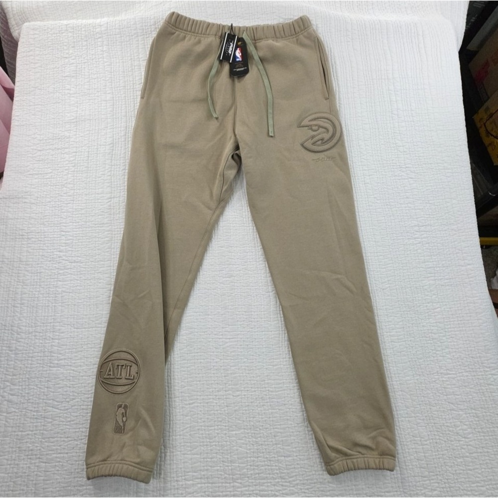 Pro Standard NBA Atlanta Hawks Sweatpants Mens Large Beige NEW NWT Luxury‎